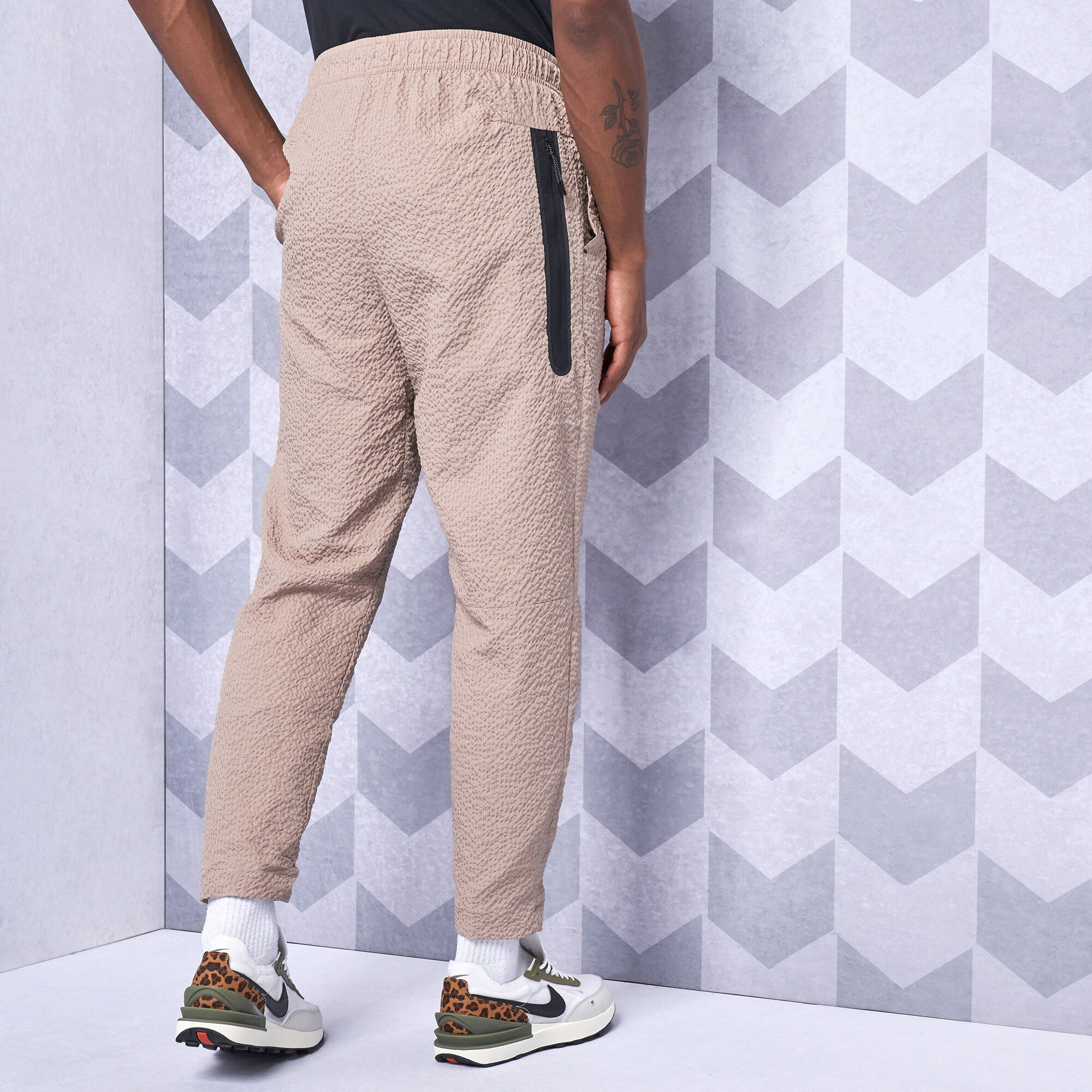 Nike tech sales essentials jogger