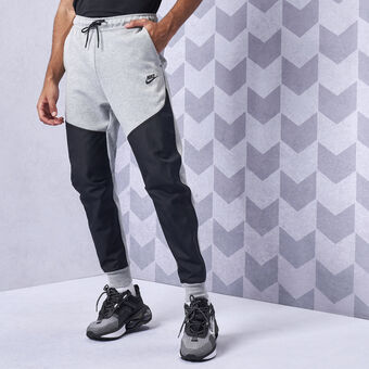 Buy Nike Women's Sportswear Tech Fleece Pants Grey in KSA -SSS